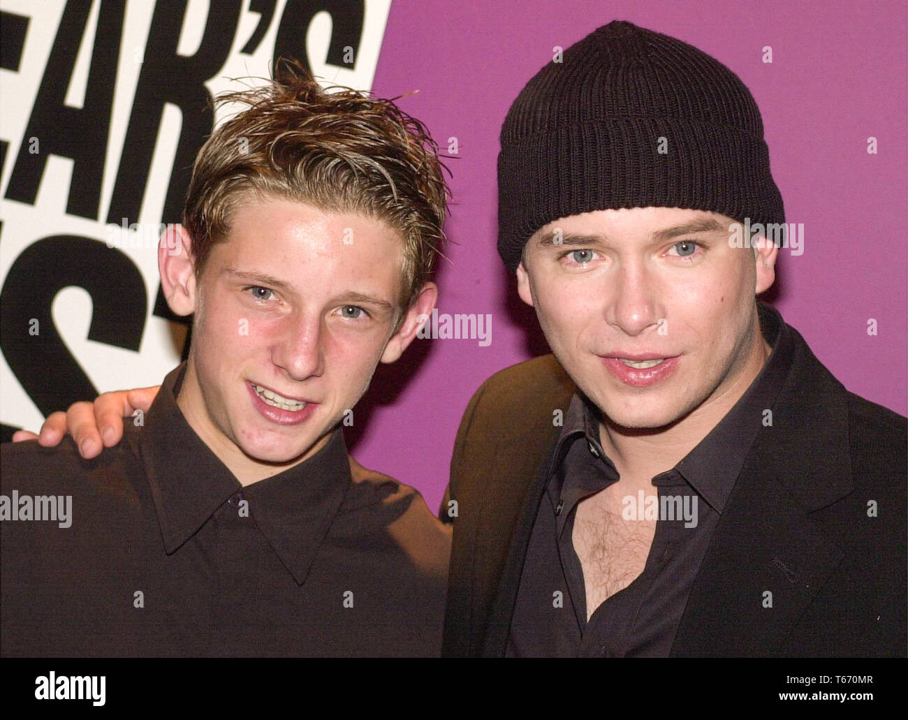 UK Premiere of Billy Elliot at UGC Cinema, Edinburgh tonight. Sunday 20/8/00. Pictured is star of the film Jamie Bell and Stephen Gately of Boyzone who's new single I Believe features in the film. Stock Photo