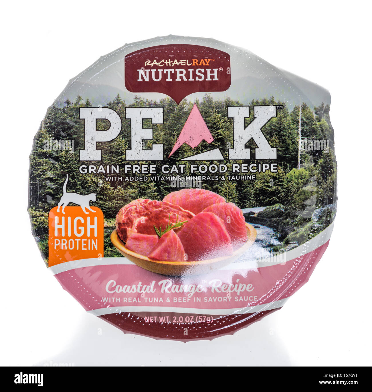 Winneconne, WI -  26 April 2019: A package of Rachael Ray nutrish peak cat food on an isolated background Stock Photo