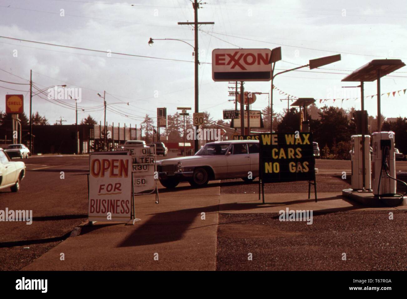 'No gas' signs were a common sight in Oregon during the fall of 1973. This station on the coast was open for any business other than selling gasoline. Many stations closed earlier, opened later and shut down on the weekends. Image courtesy National Archives, United States, 1973. Stock Photo