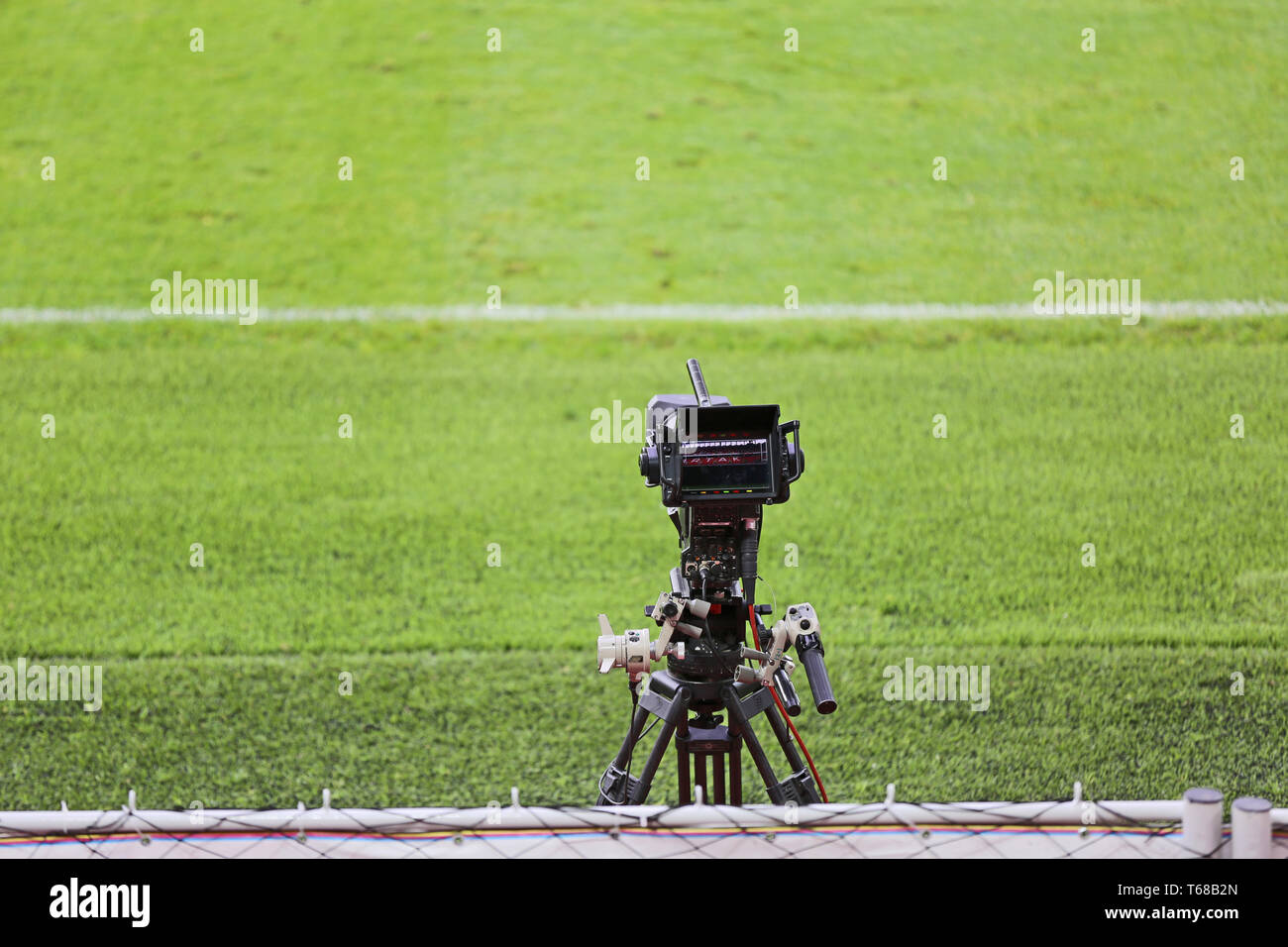 Field camera cables hi-res stock photography and images - Alamy