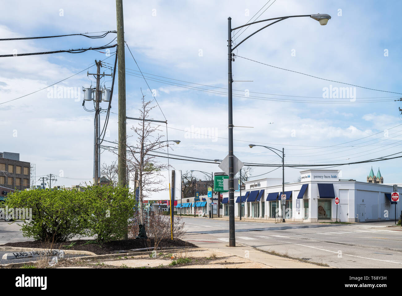 Commercial buildings in the Clybourn Corridor in the Lincoln Park neighborhood Stock Photo