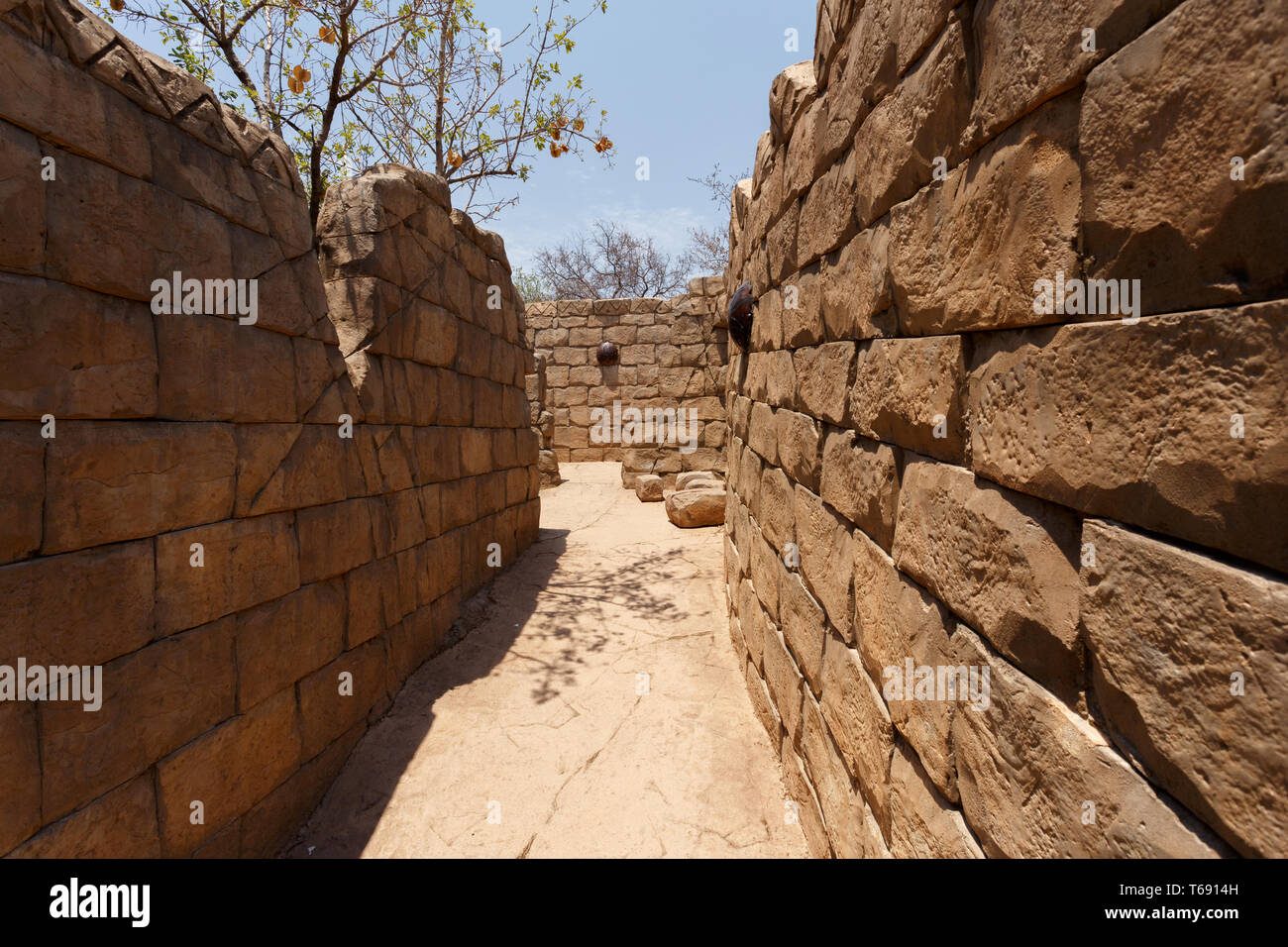 Maze, labyrinth in Lost City, South Africa Stock Photo Alamy