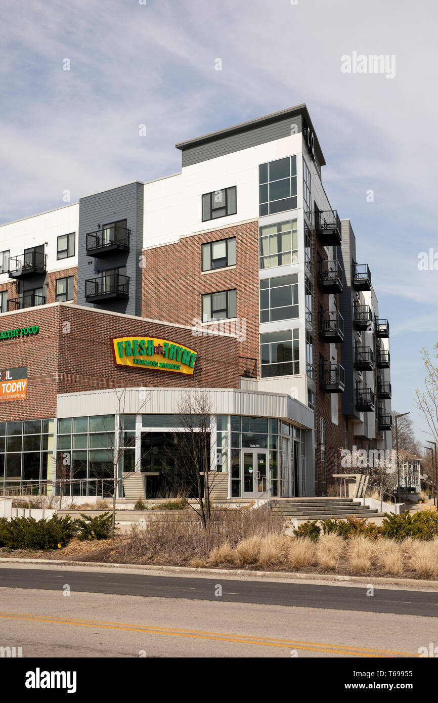 Fresh Thyme Farmers Market grocery store on North College Avenue and