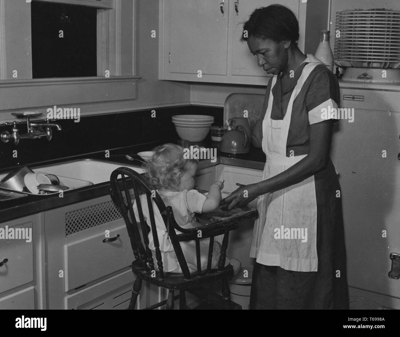 Kitchen maid costume hi-res stock photography and images - Alamy