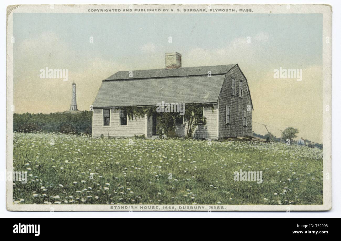 Postcard of a 17th century house in Duxbury, Massachusetts, 1914. From the New York Public Library. () Stock Photo