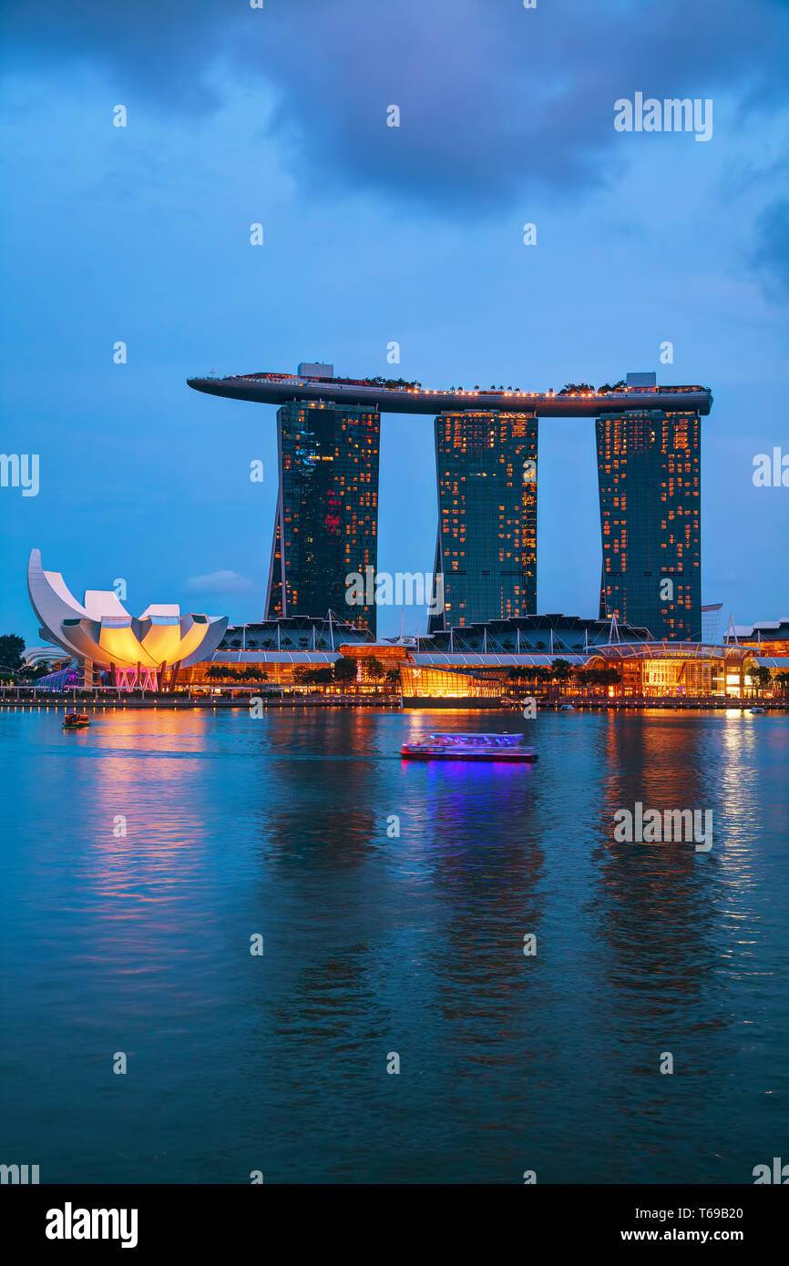 Overview of the marina bay with Marina Bay Sands Stock Photo