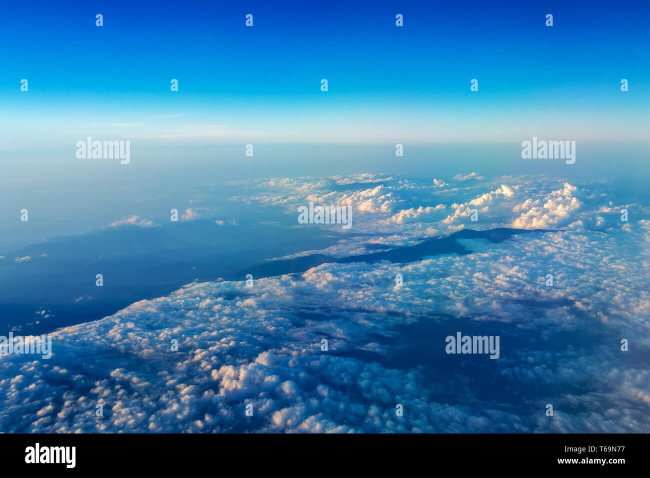 Big white cloud and blue sky background Stock Photo - Alamy