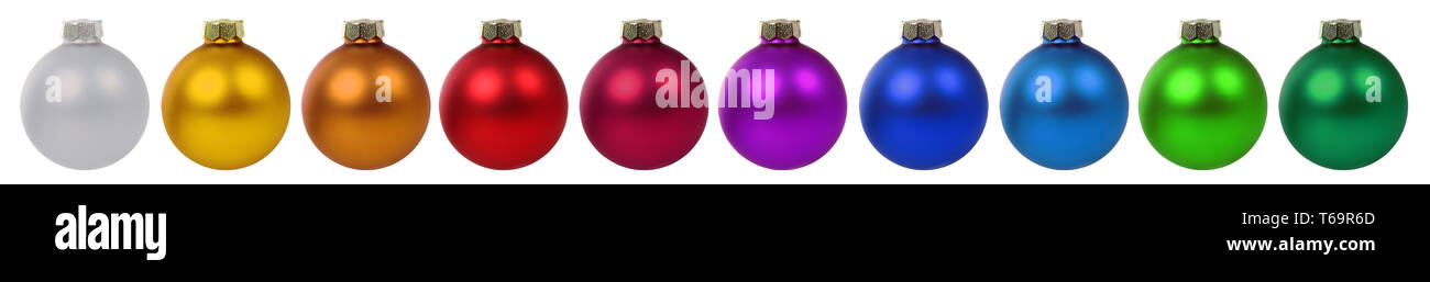 Weihnachtskugeln Weihnachten Dekoration In Einer Reihe Freisteller Freigestellt Isoliert Stock Photo Alamy