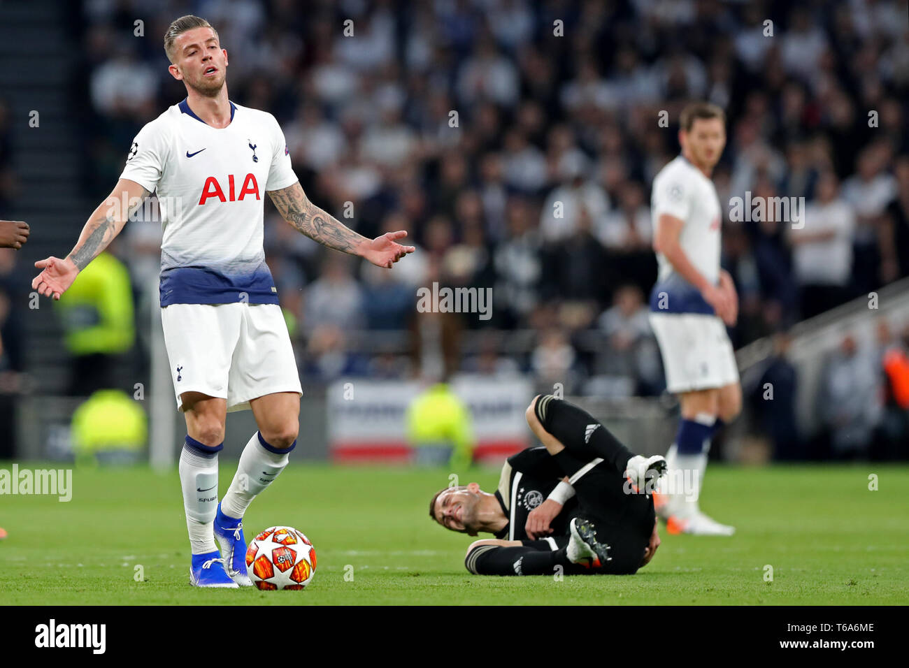 toby alderweireld boots