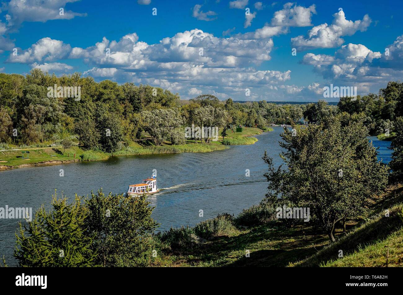 Tambov, Tambov region, Russia. 1st May, 2019. Tsna River Credit: Demian Stringer/ZUMA Wire/Alamy Live News Stock Photo