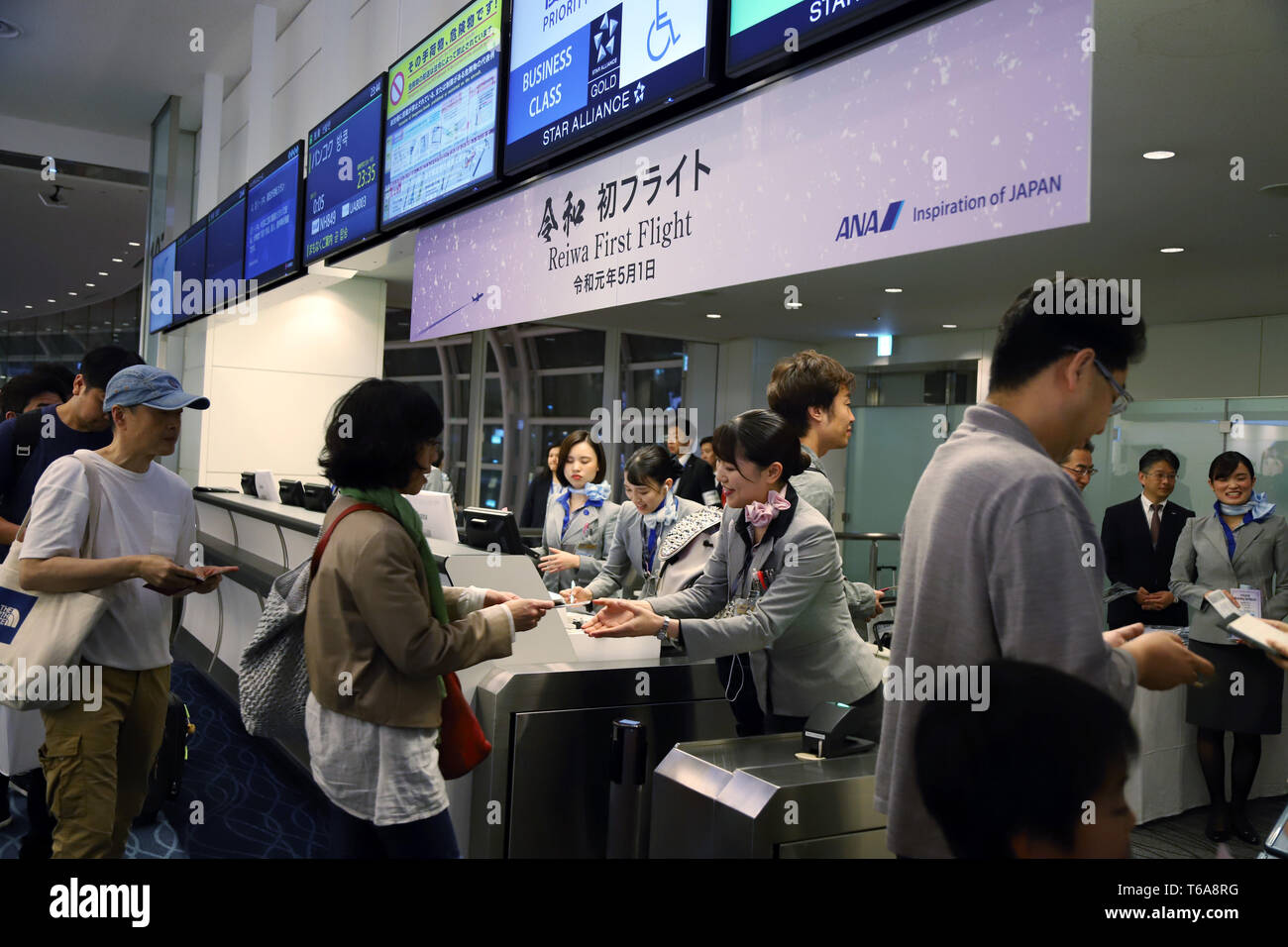 Tokyo, Japan. 30th Apr, 2019. Passengers check in All Nippon Airways