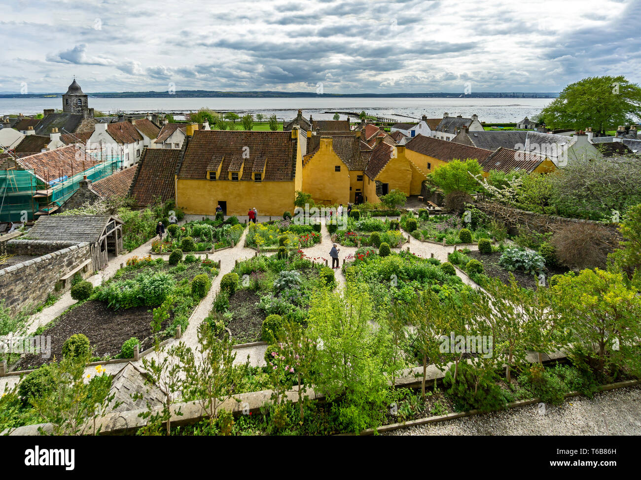 Culross Palace in NTS town The Royal Burgh of Culross in Fife Scotland UK with rear garden Stock Photo