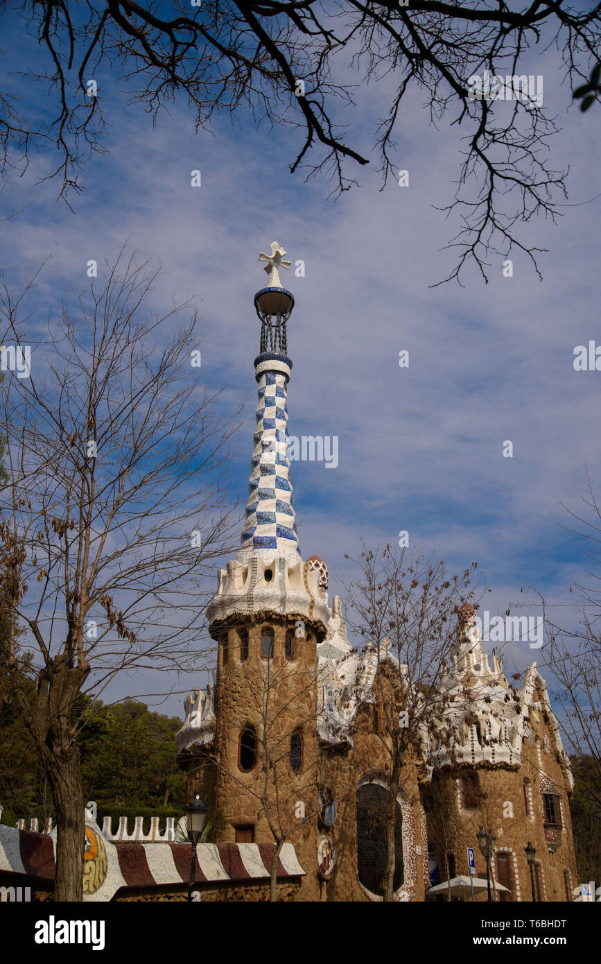 Bench in park güell hi-res stock photography and images - Alamy