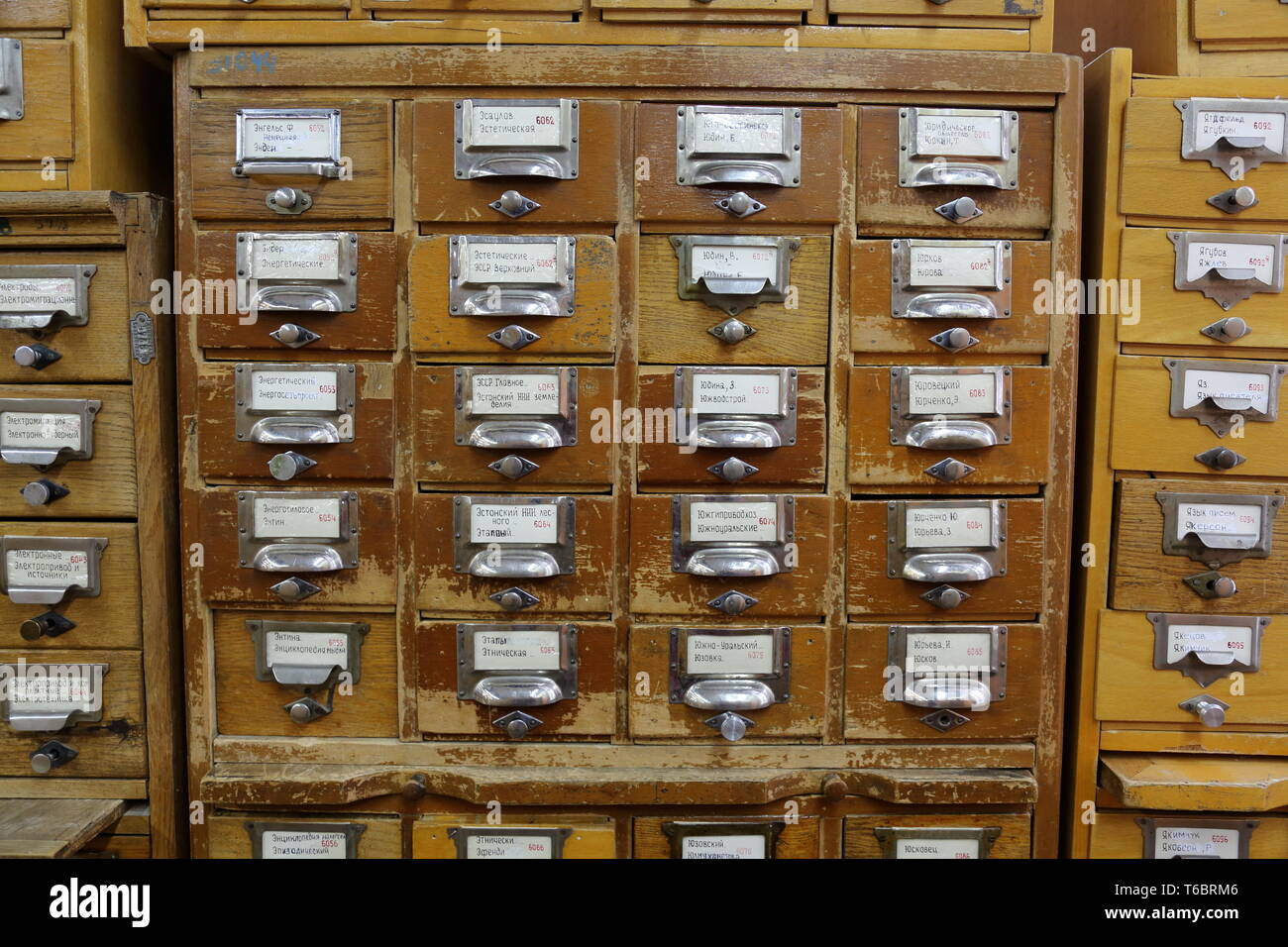 Alphabetical filing hires stock photography and images Alamy