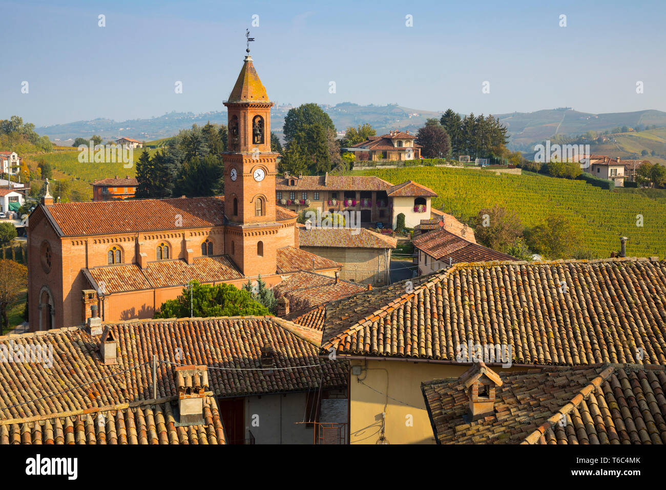 Italy, Piedmont (Piemonte), Cuneo District, Langhe, Serralunga di Alba, Chiesa di San Sebastiano Stock Photo