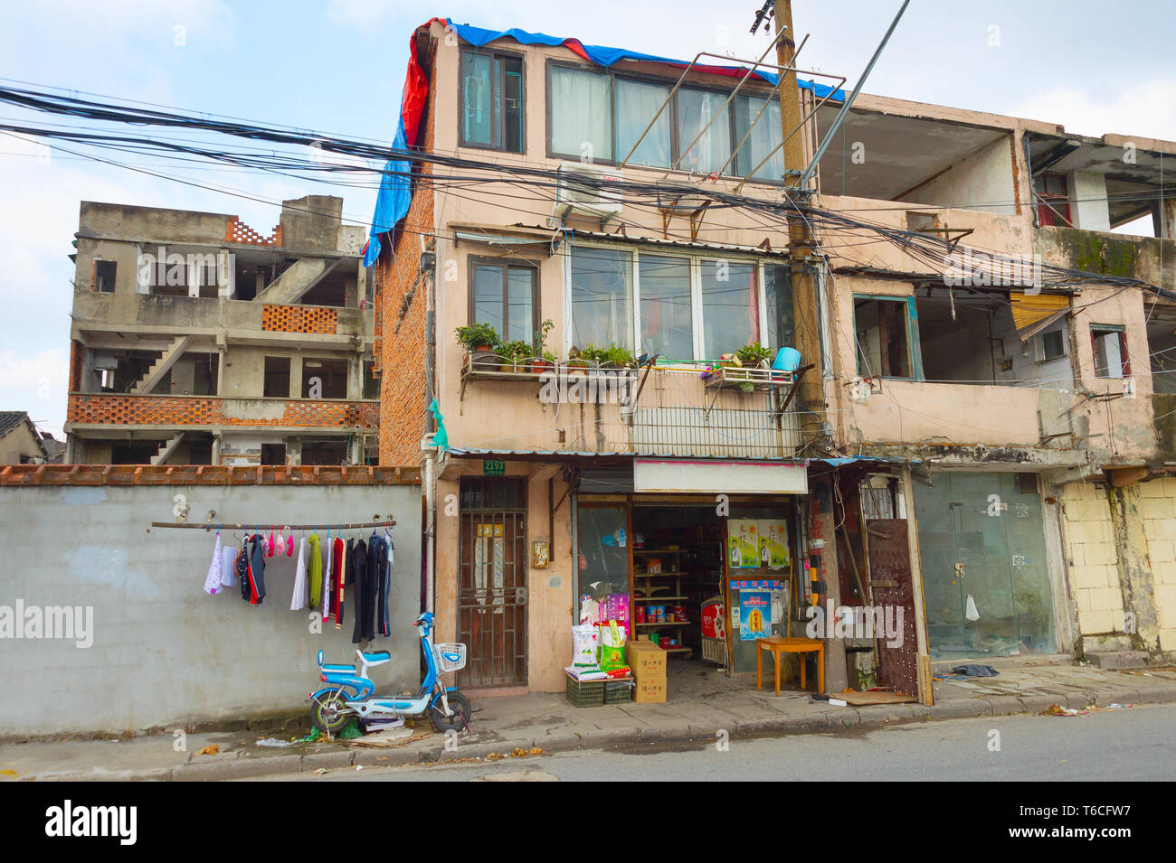 Building Shanghai slum area. China Stock Photo Alamy