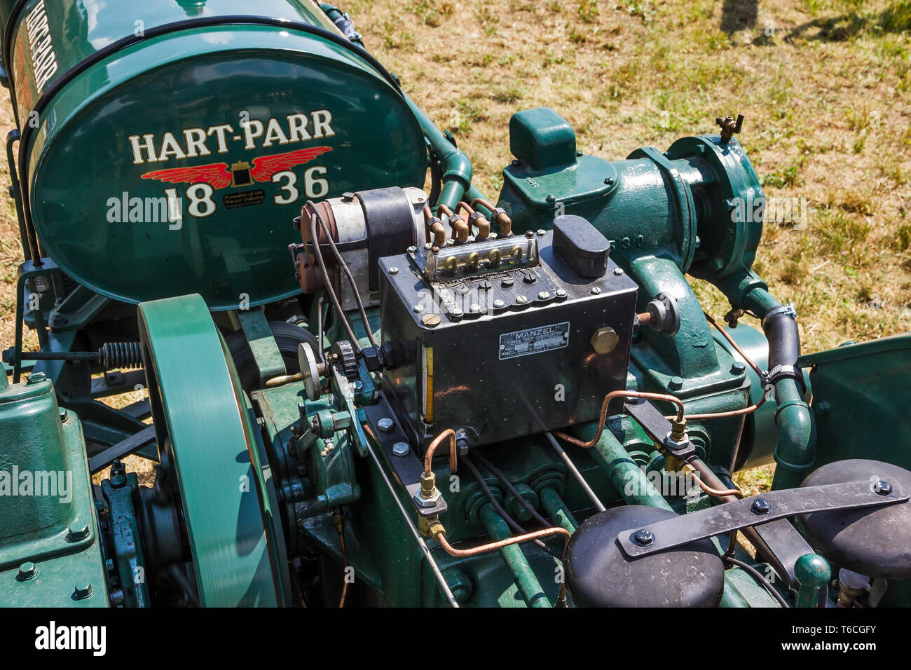 Trattore d'epoca. Particolare.  Marca: Hart Parr  Modello: 18/36 Anno: 1920 circa Alimentazione: petrolio e/o benzina Numero cilindri: 2 Cilindrata: c Stock Photo