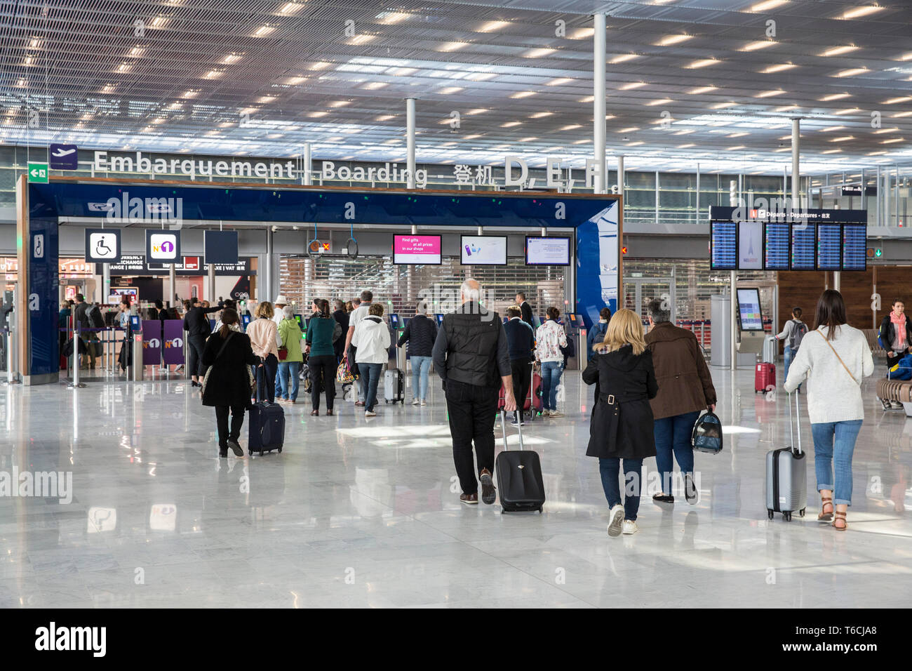 ORLY AIRPORT THE NEW TERMINAL 3 Stock Photo - Alamy
