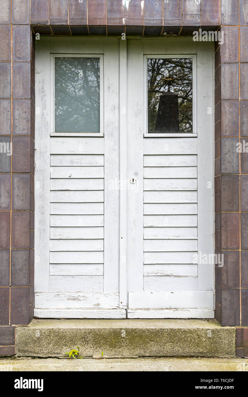 Stairs to front door hires stock photography and images Alamy
