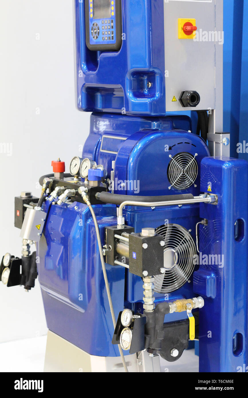 Dispenser. Hydraulic equipment for coatings and polyurea. High pressure