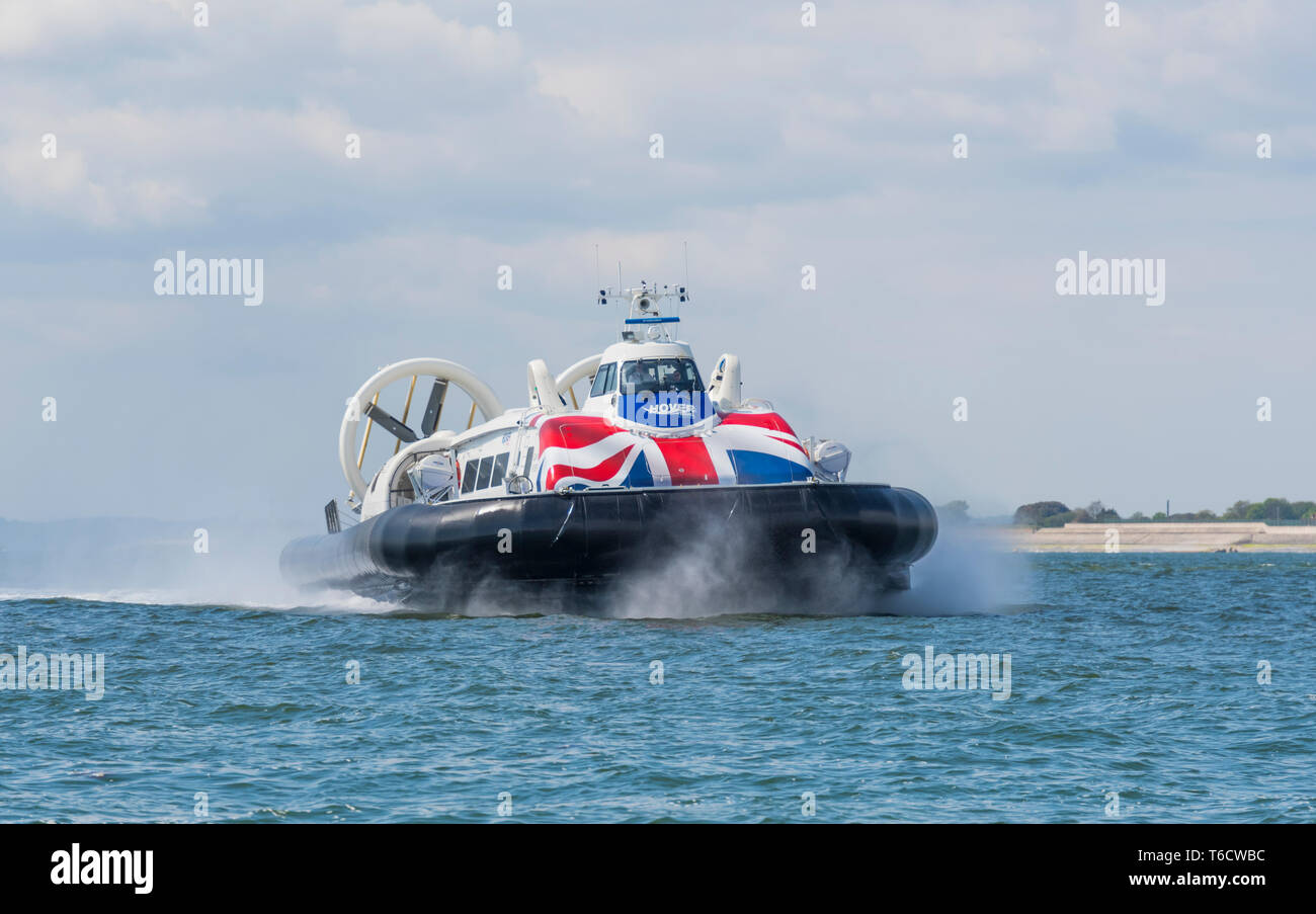 Island Flyer (GH-2161), a Griffon Hoverwork 12000TD hovercraft from Hovertravel on the Solent between Southsea (Hampshire) & Ryde (Isle of Wight), UK. Stock Photo