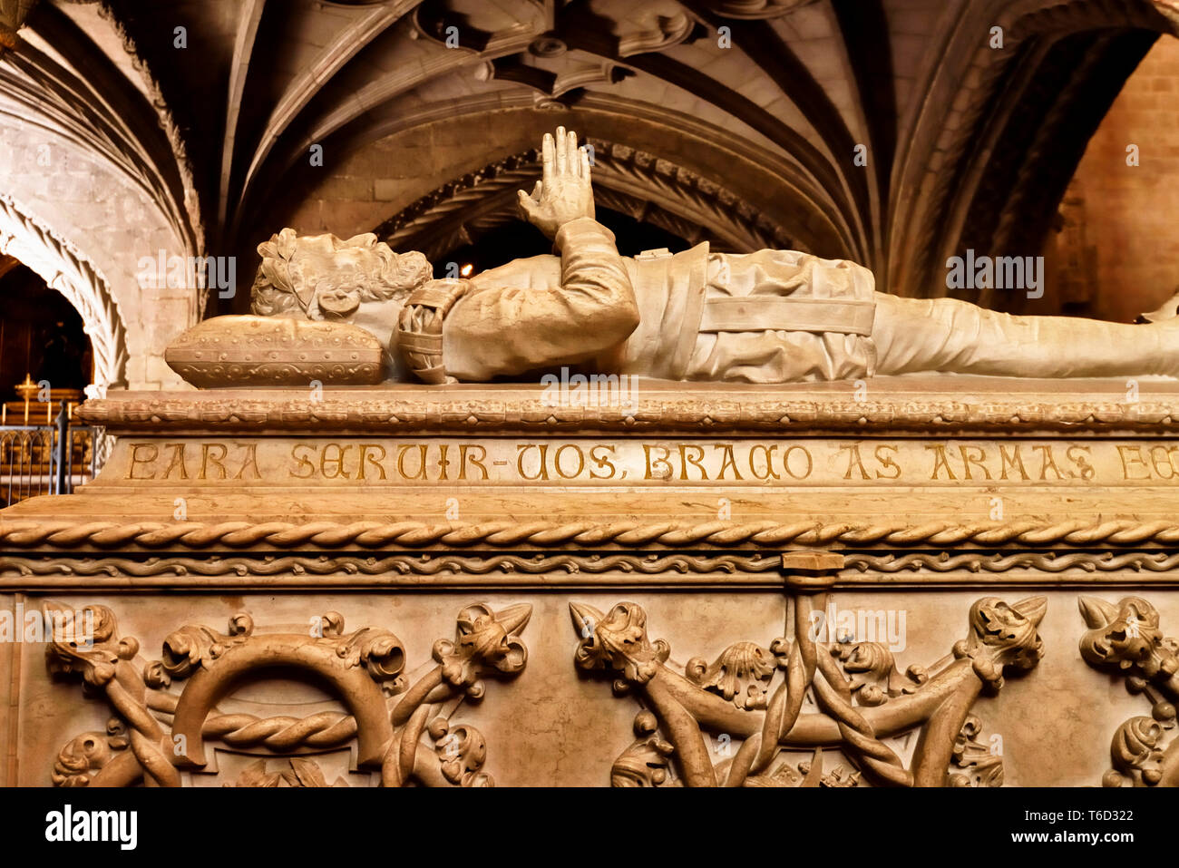 Tomb of Luis de Camoes inside the church of the Jeronimos Monastery, a Unesco World Heritage Site. Lisbon, Portugal Stock Photo