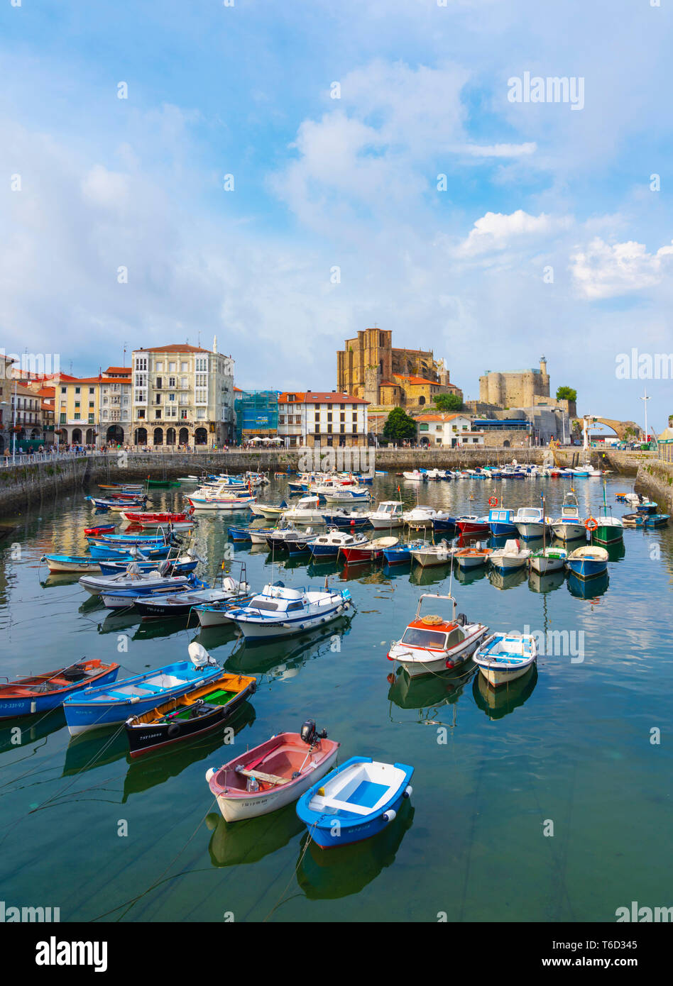 Spain, Cantabria, Castro-Urdiales, harbour, Santa Maria church and Santa Ana castle Stock Photo