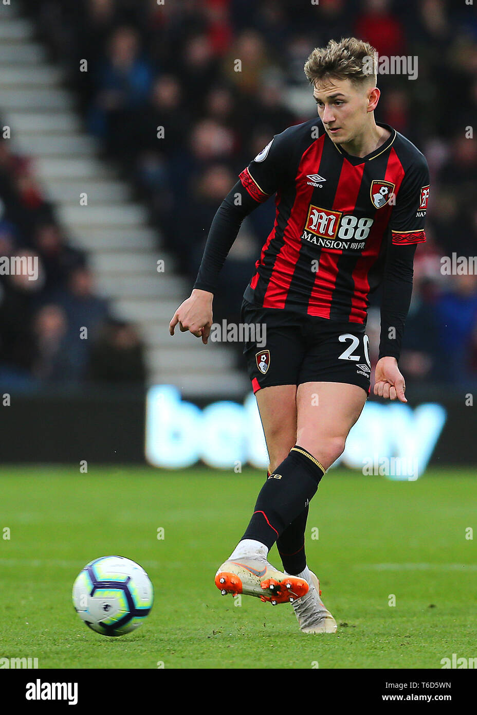 David Brooks of AFC Bournemouth battles with Granit Xhaka of Arsenal - AFC  Bournemouth v Arsenal, Premier League, Vitality Stadium, Bournemouth - 25th  Stock Photo - Alamy