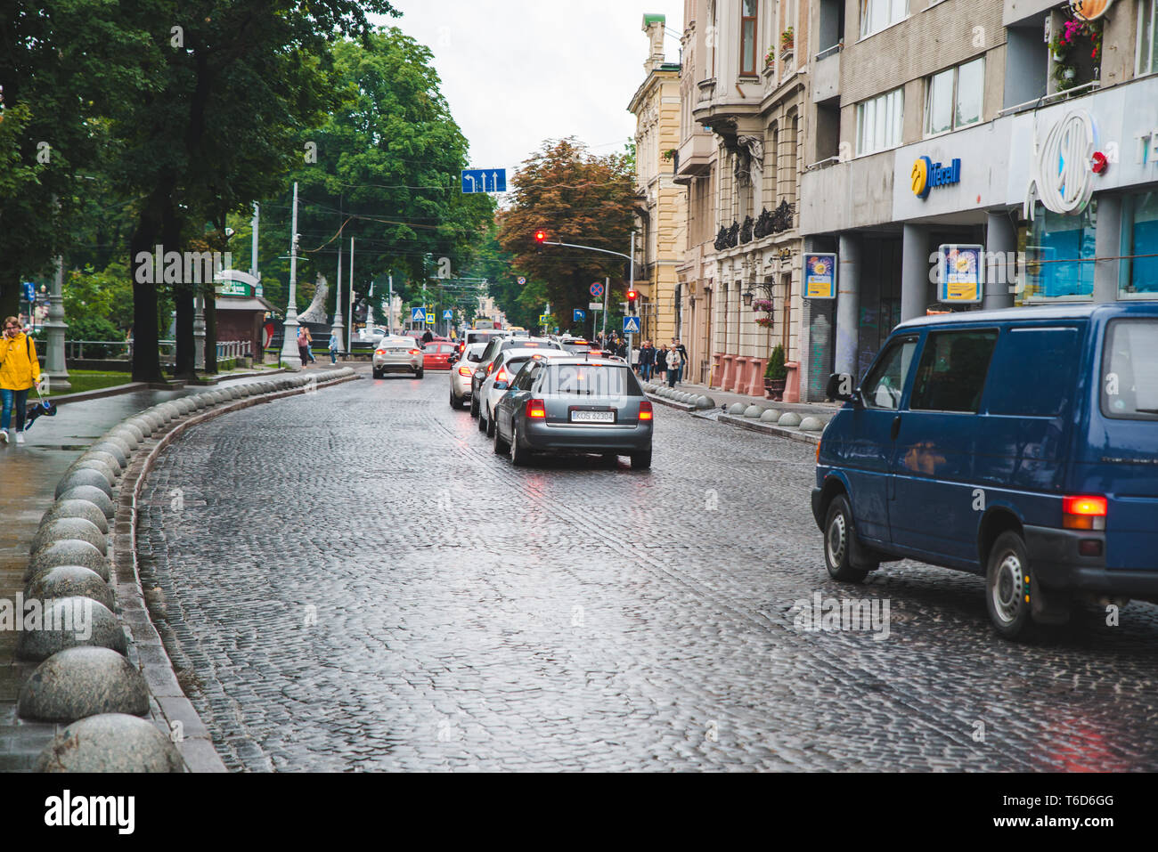 Night time rainy street wet hi-res stock photography and images - Alamy