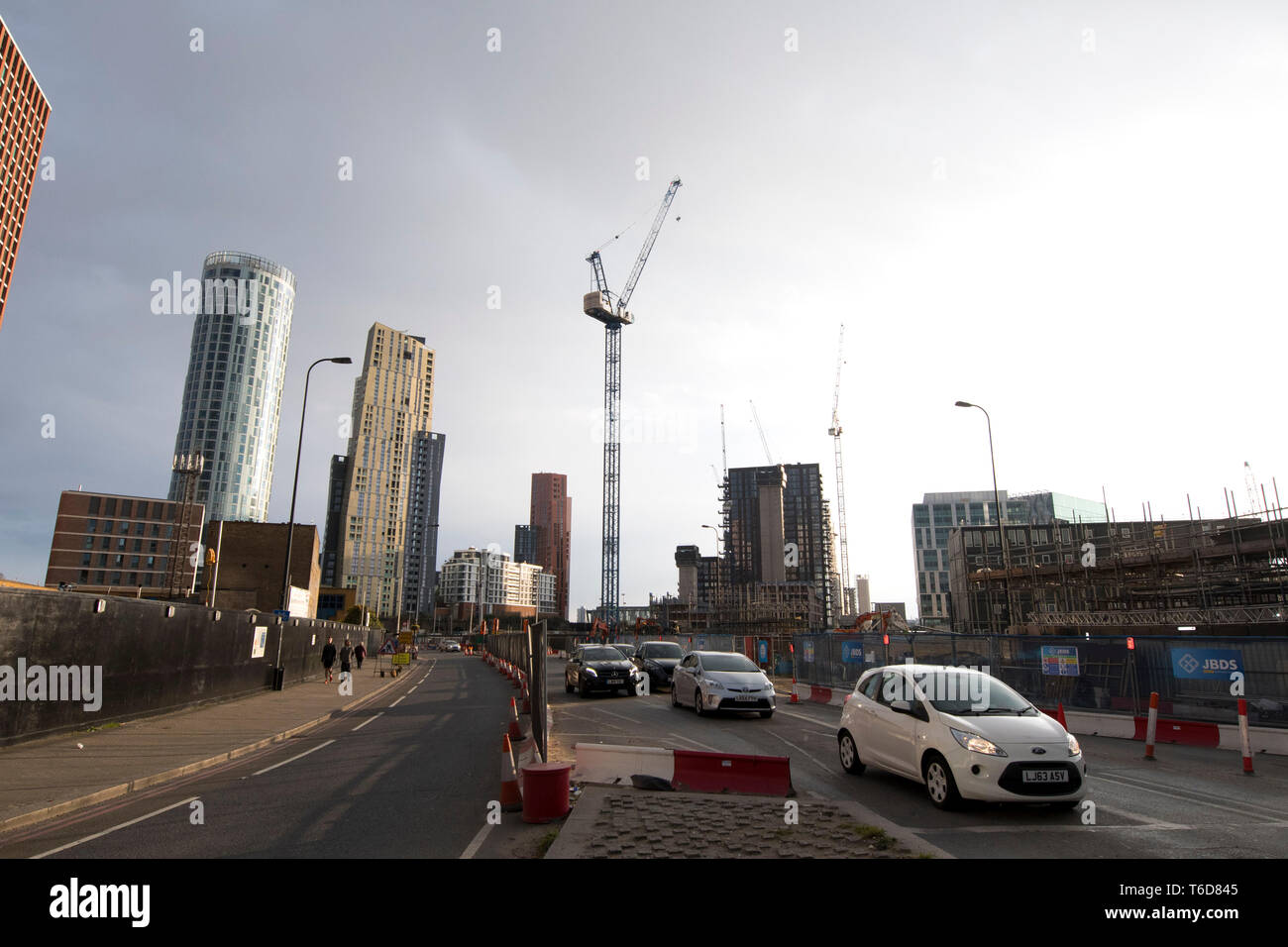 Nine elms road hires stock photography and images Alamy