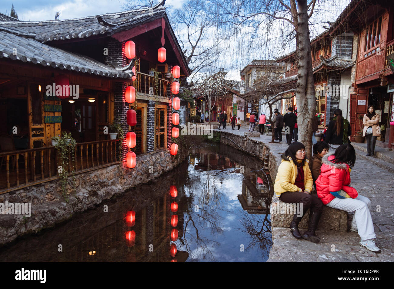 Lijiang plateau water city hi-res stock photography and images - Alamy
