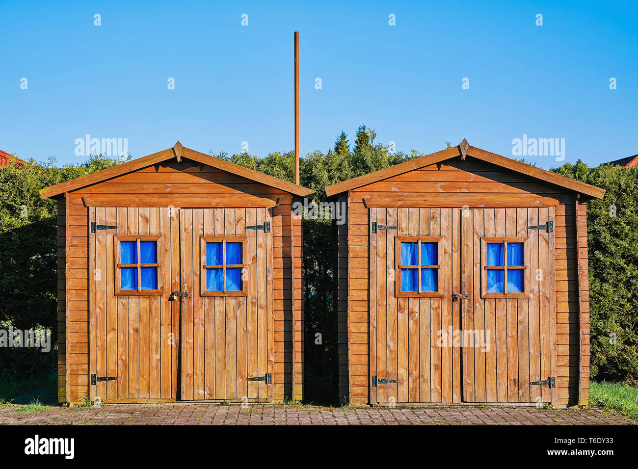 Sheds barn hi-res stock photography and images - Alamy
