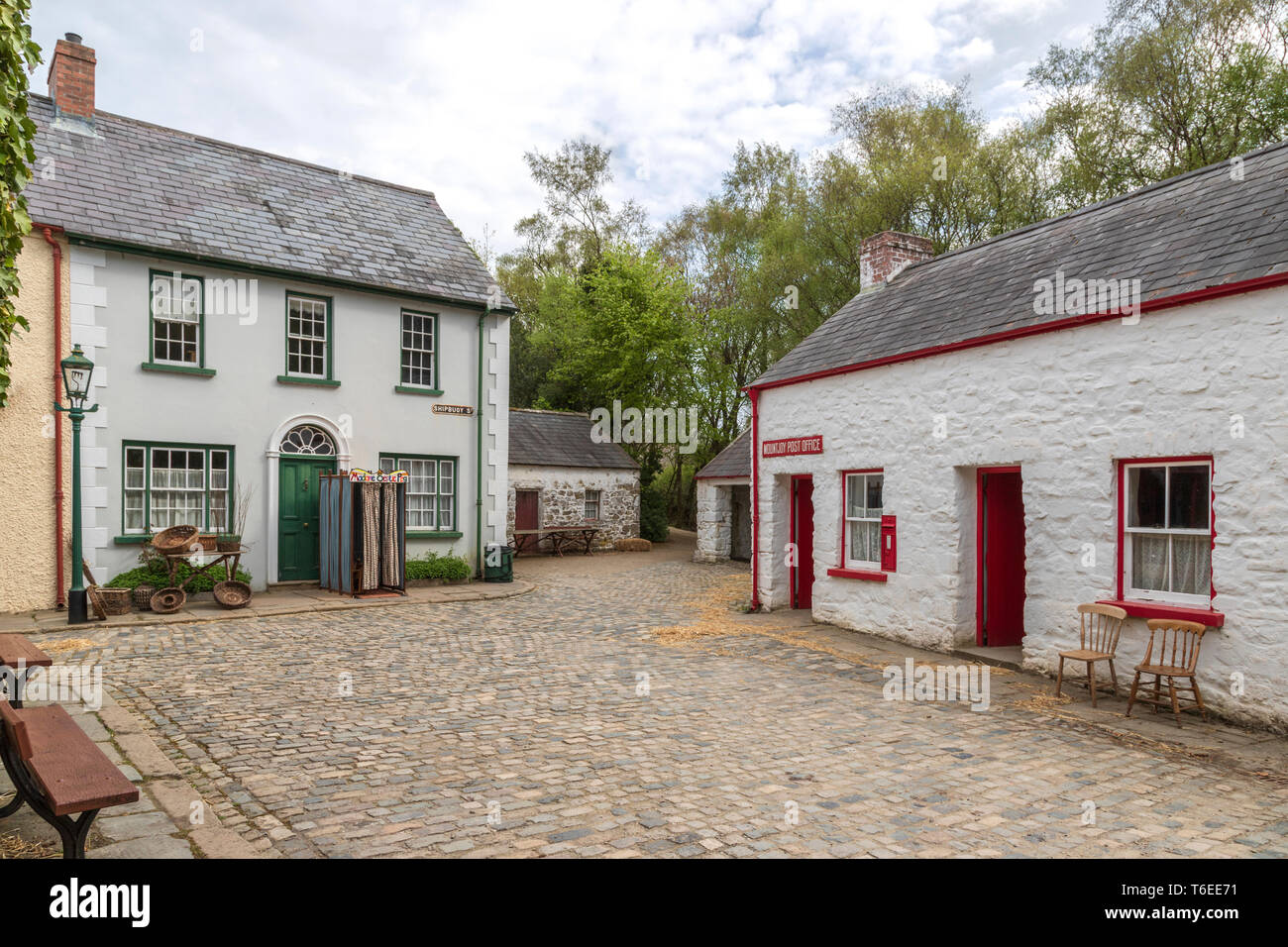 Folk High Resolution Stock Photography And Images Alamy