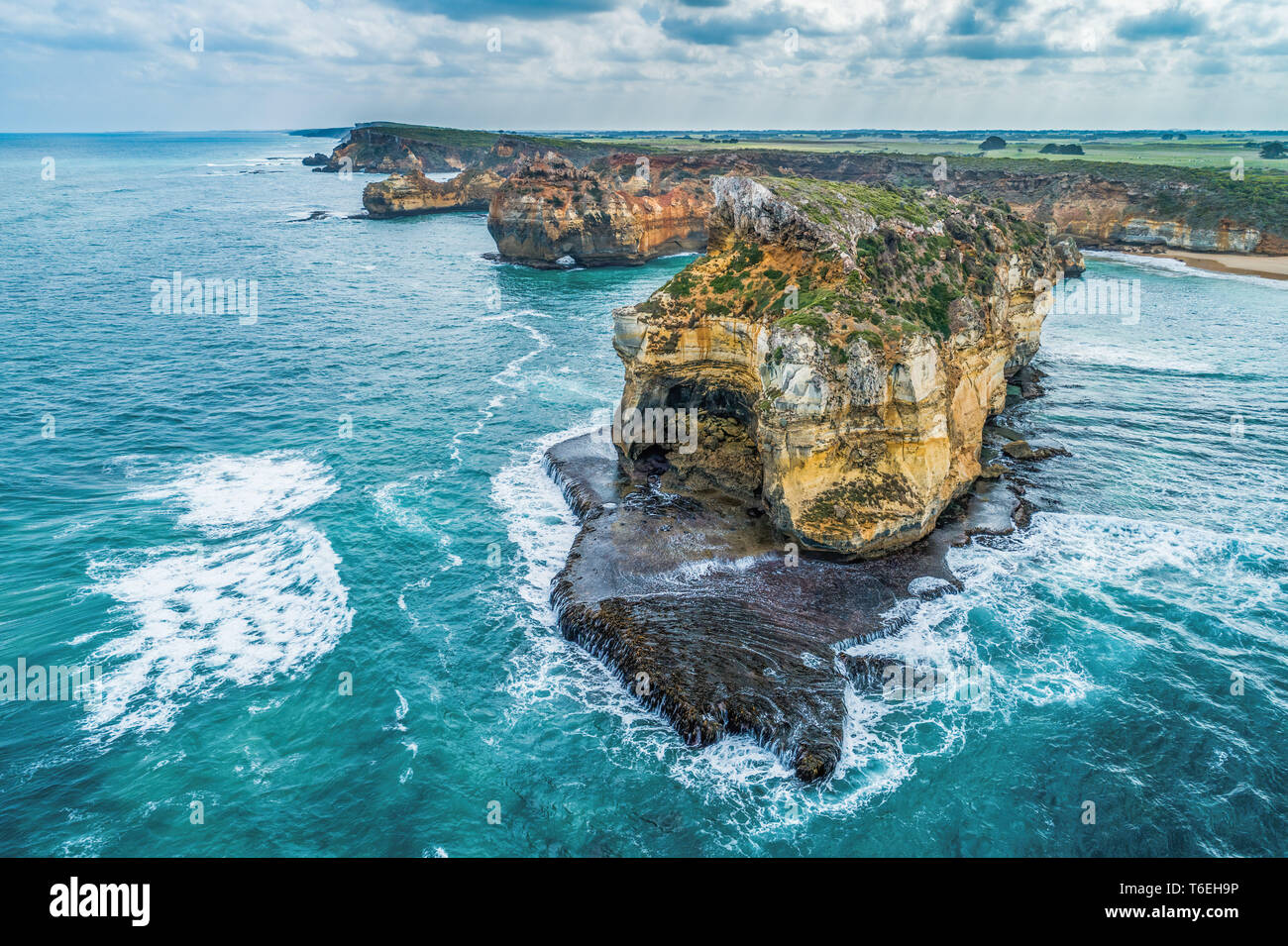 Aerial view rock ocean park hi-res stock photography and images - Alamy