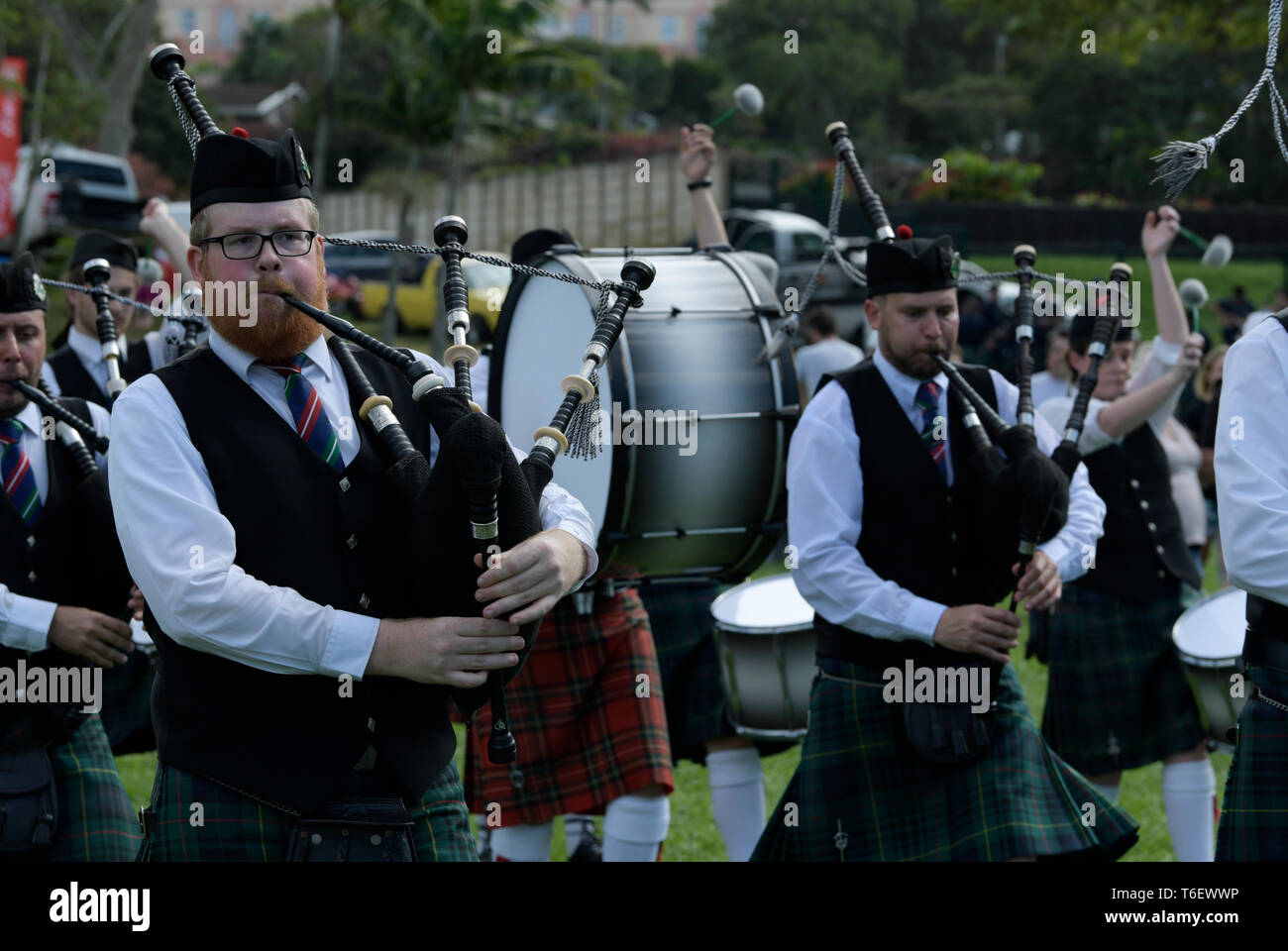 Durban, KwaZuluNatal, South Africa, piper, adult man playing bagpipes
