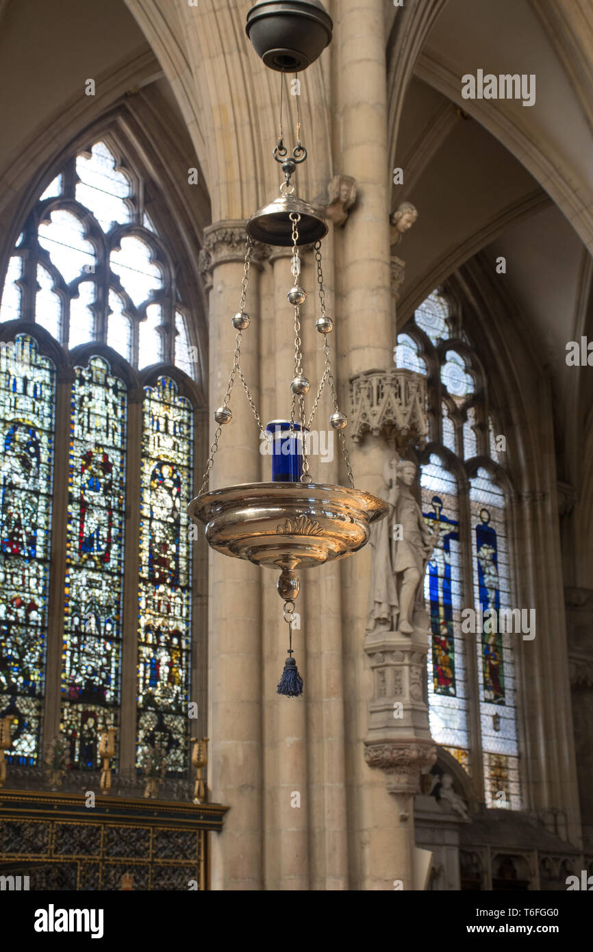 Hanging incense burner hires stock photography and images Alamy