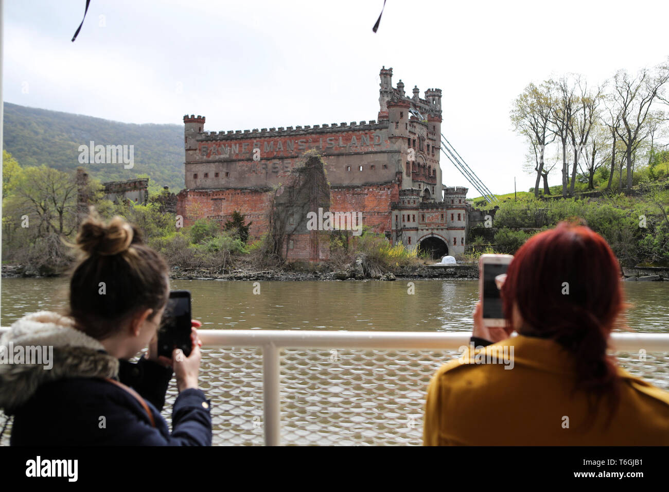 New York Usa 30th Apr 2019 People Take Photos Of The Bannerman