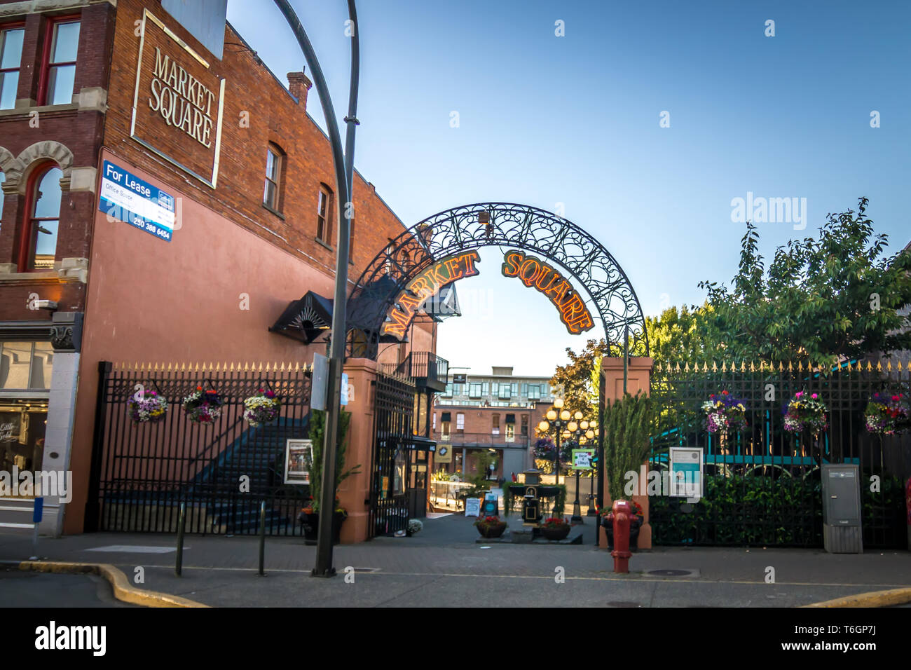 City of victoria british columbia in june Stock Photo - Alamy