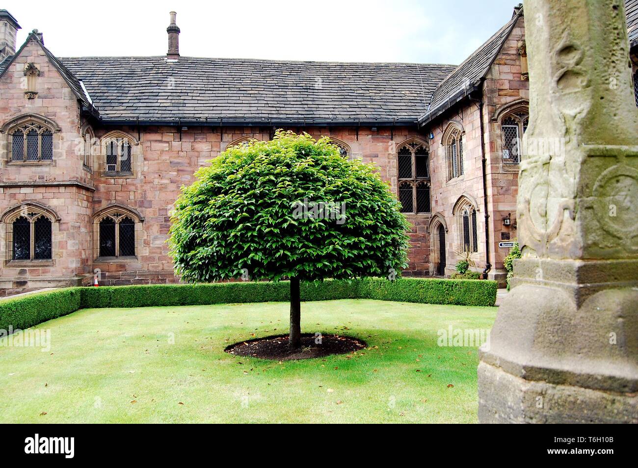 Looking towards the Baronial hall of Chetham's School, built in the 15th century; now part of the Chetham's School of Music in Manchester, uk Stock Photo
