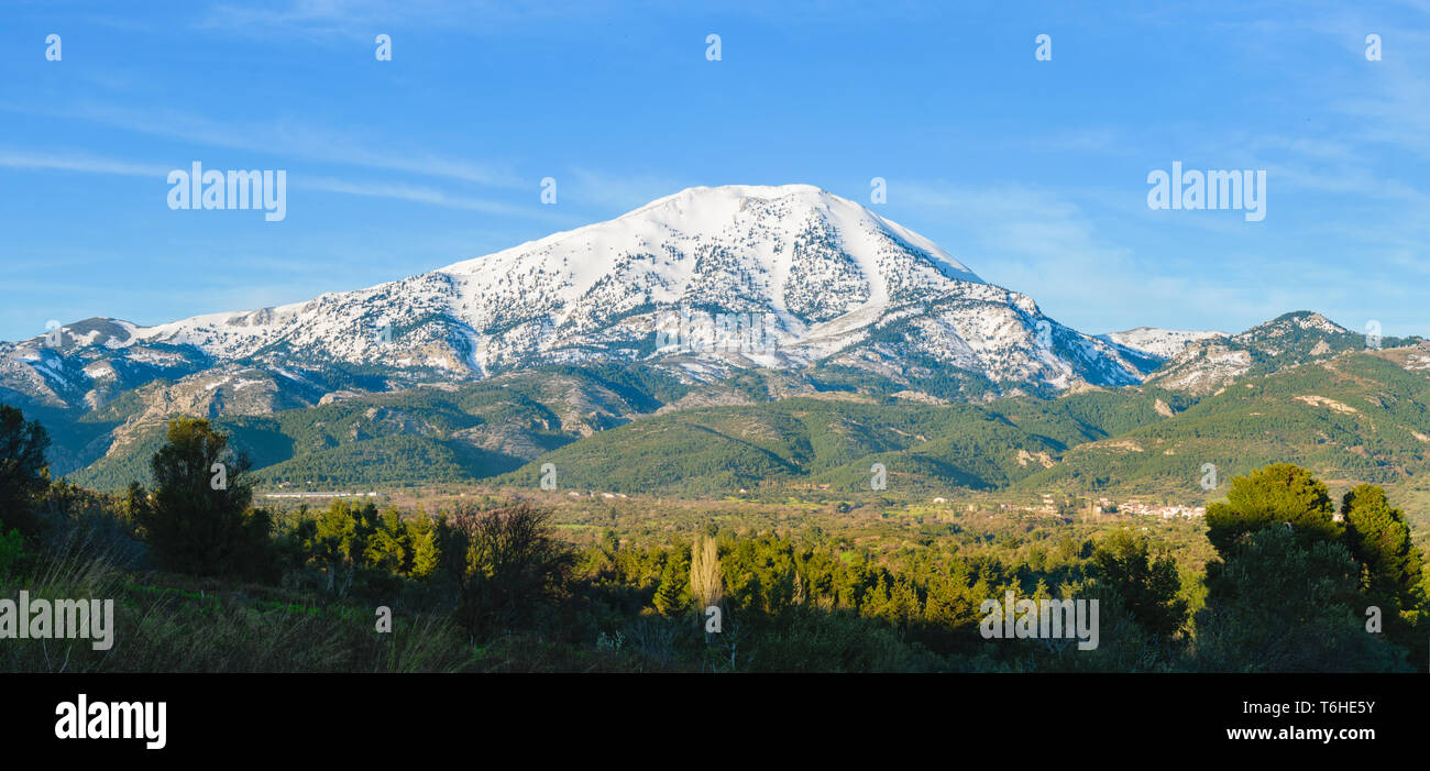 Difrys mountain covered in snow, Evia Stock Photo