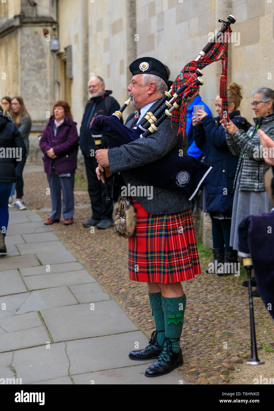 Oxford, UK. 1st May, 2019.  A man playing the bagpipes on May Day. Stock Photo