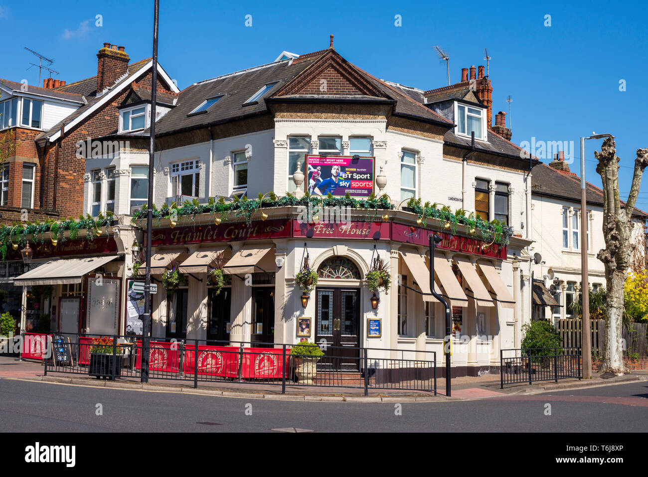 Hamlet court road hires stock photography and images Alamy
