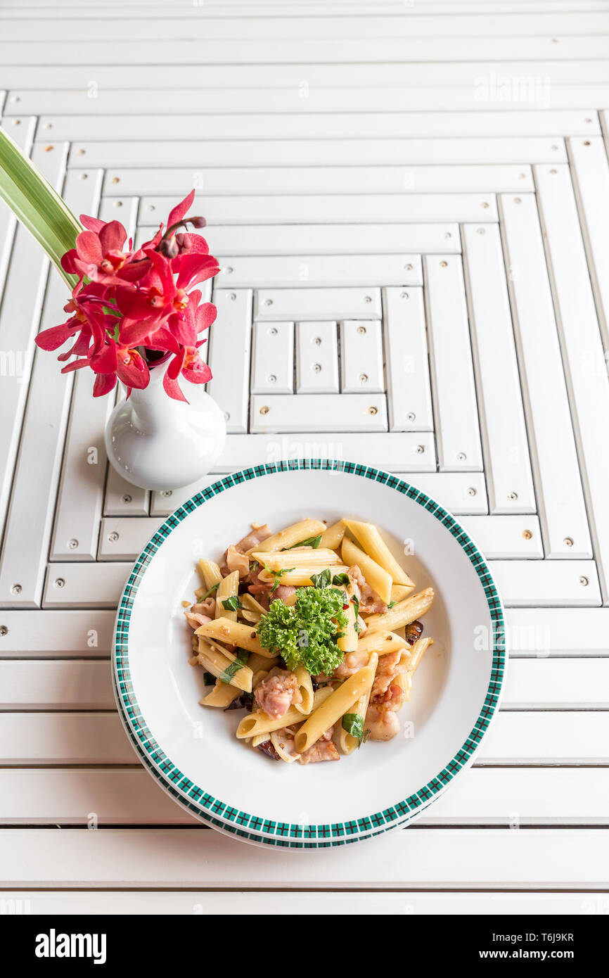 Bacon Aglio olio pasta Stock Photo