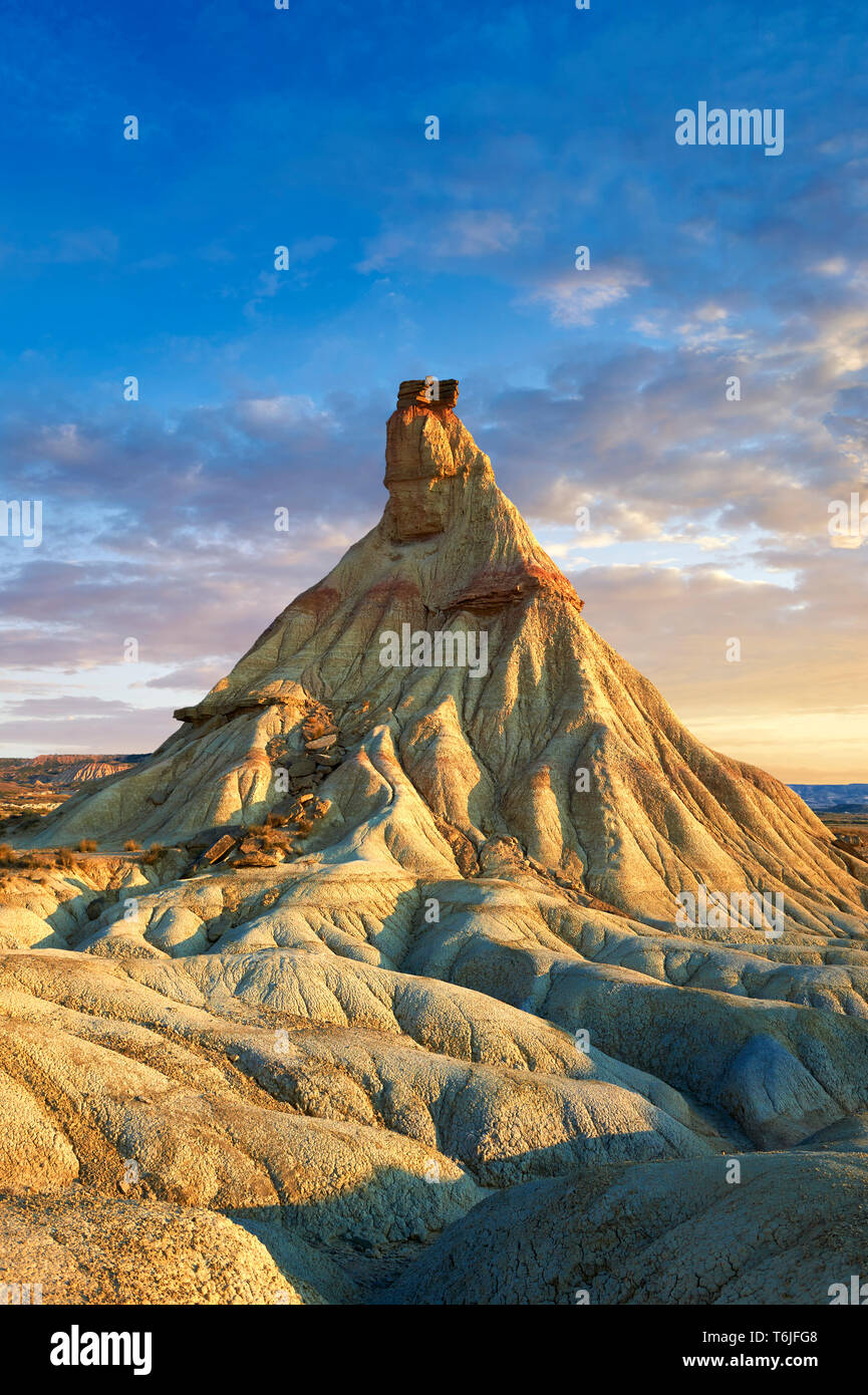 Castildeterra rock formation in the Bardenas Blanca area of the Bardenas Riales Natural Park, Navarre, Spain Stock Photo