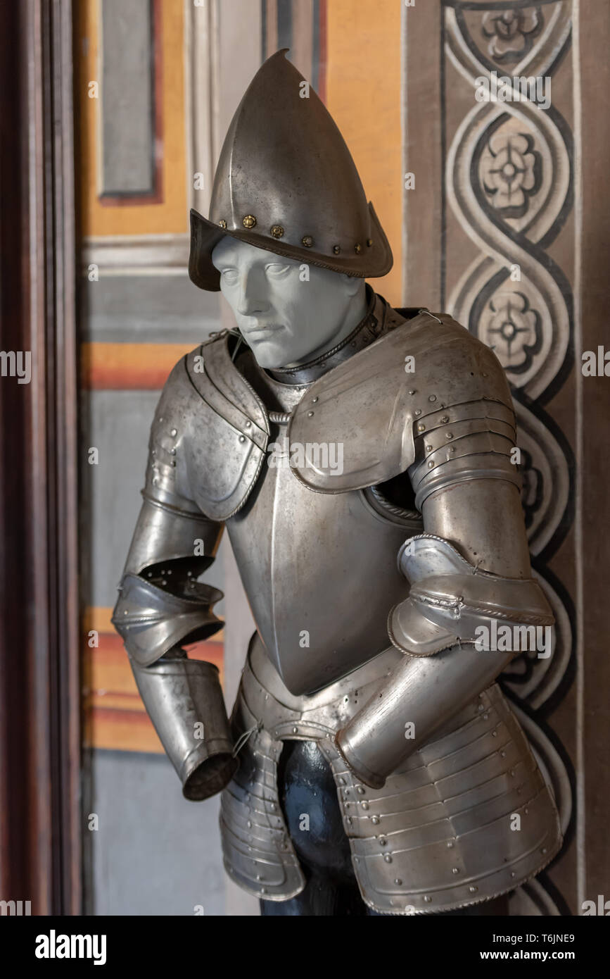 A mannequin in a suit of armour in the Armoury Corridor on the Piano Nobile of the Grandmaster's Palace Stock Photo