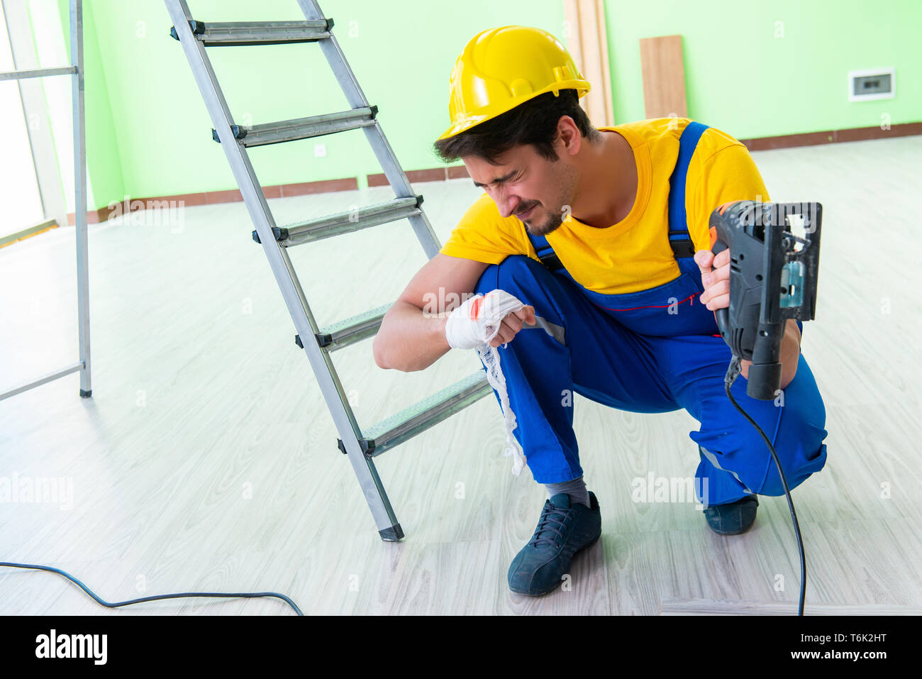 Circular Saw Accident Stock Photos & Circular Saw Accident Stock Images