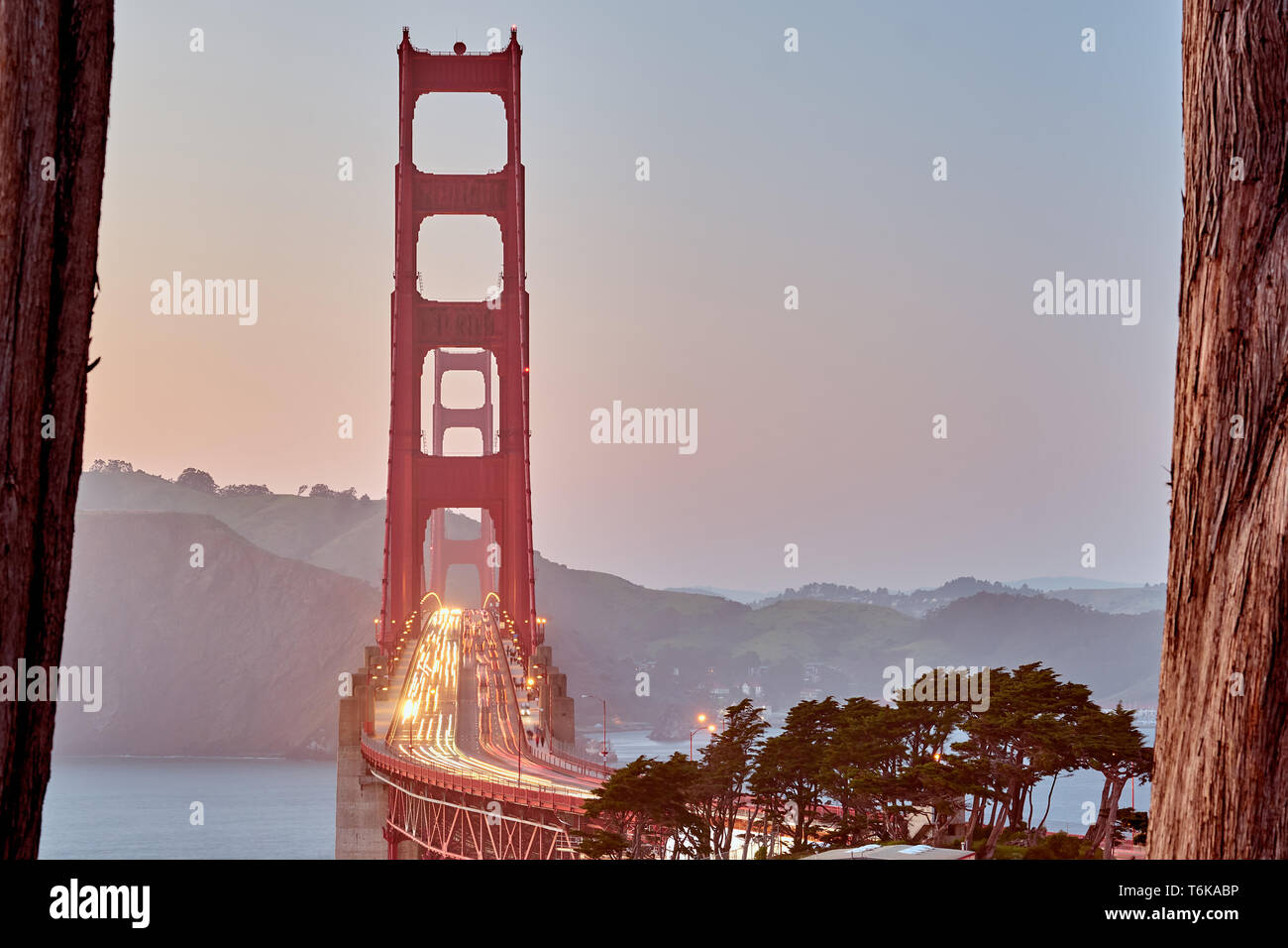 Golden Gate Bridge at sunset, San Francisco, California Stock Photo - Alamy