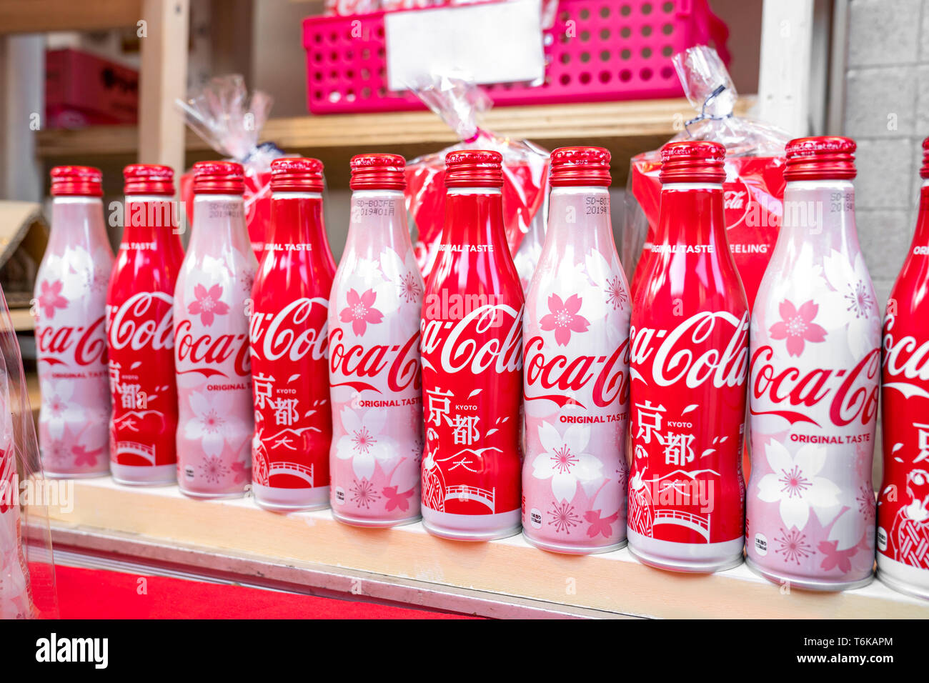 しろくま Coca-Cola 11店 Only in limited areas! “Ganbarou Tohoku” designs have been