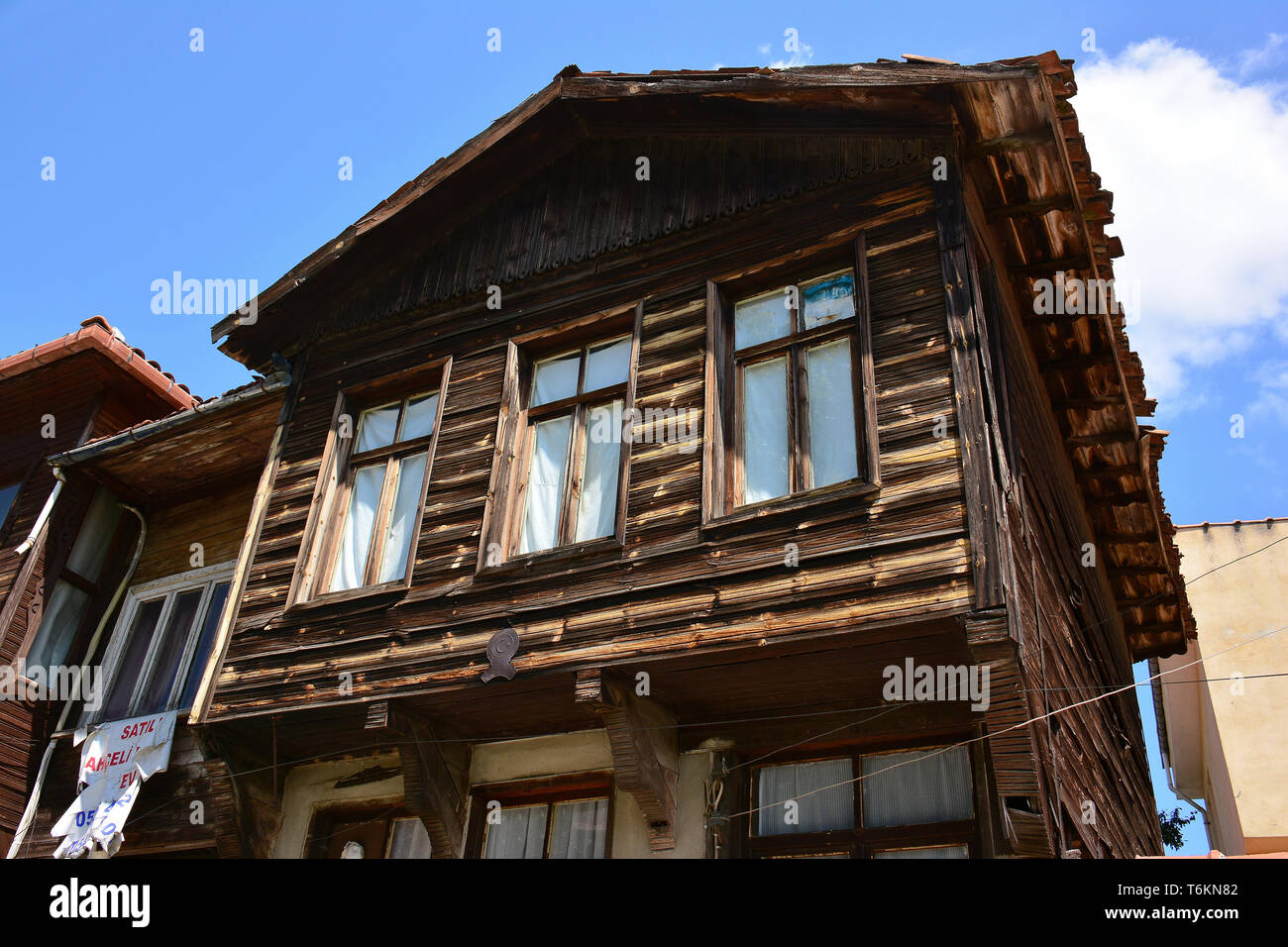 Wooden house old settlement hi-res stock photography and images - Alamy