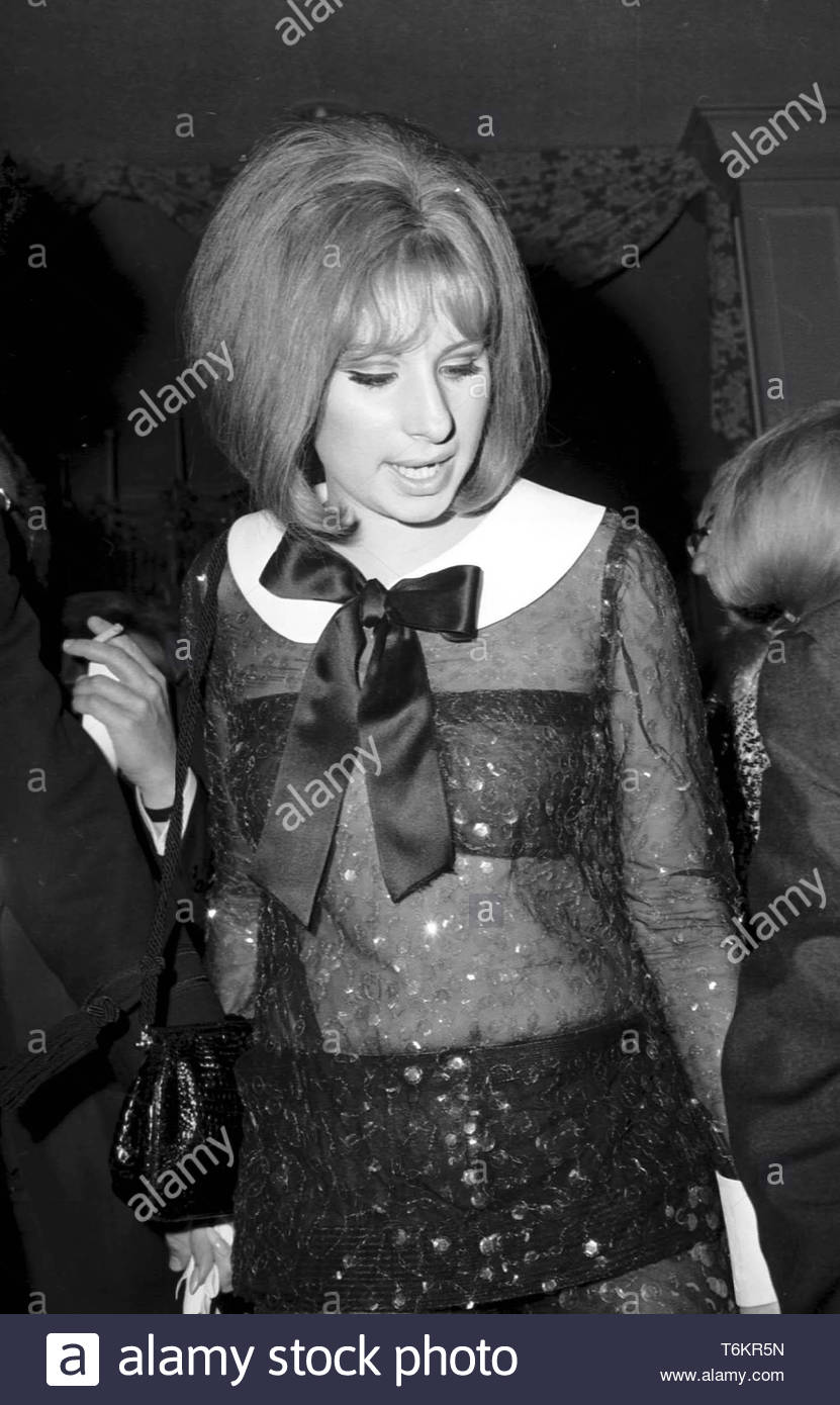 barbra streisand oscar dress